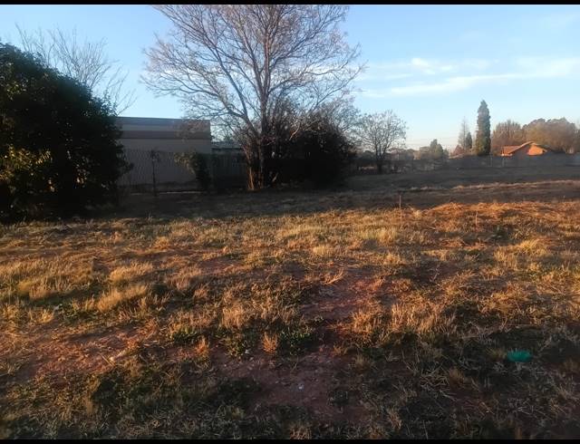 2,032M² VACANT LAND FOR SALE IN HENLEY ON KLIP